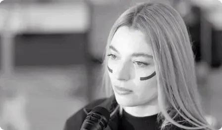 hyphen hyphen santa dieulois