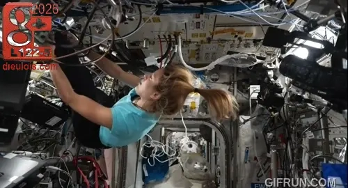 Sophie Adenot & Jessica Meir dieulois