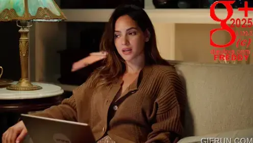  Adria Arjona dieulois